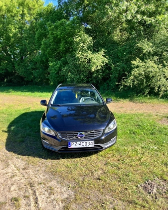 Volvo V60 cena 44900 przebieg: 194000, rok produkcji 2014 z Luboń małe 742